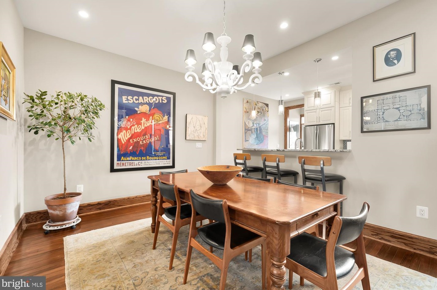 2014 Capitol St, Washington DC 20002-1328 exterior