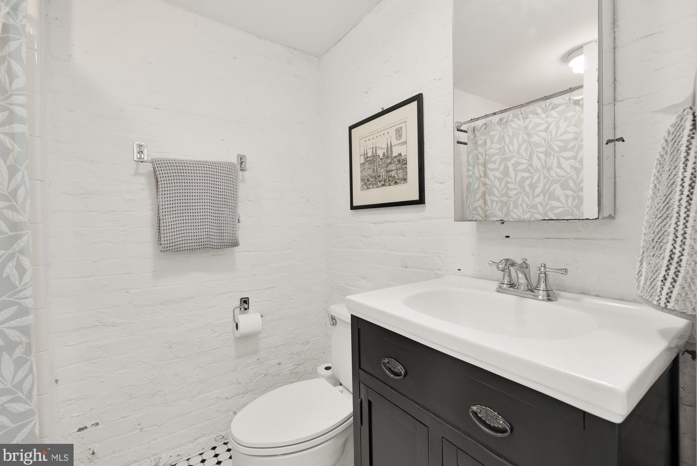 2014 Capitol St, Washington DC 20002-1328 exterior