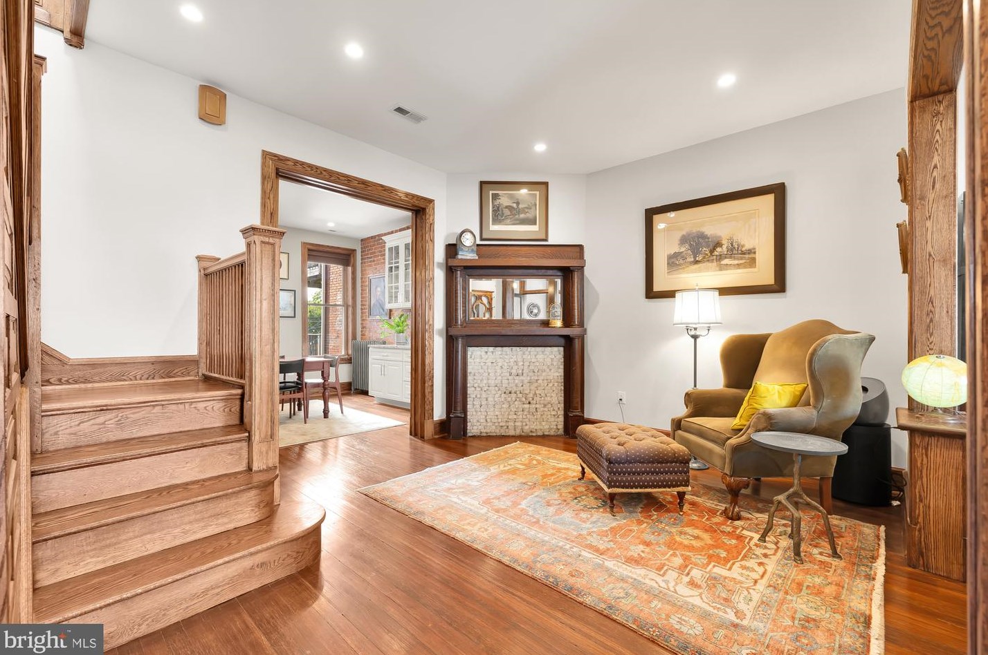 2014 Capitol St, Washington DC 20002-1328 exterior