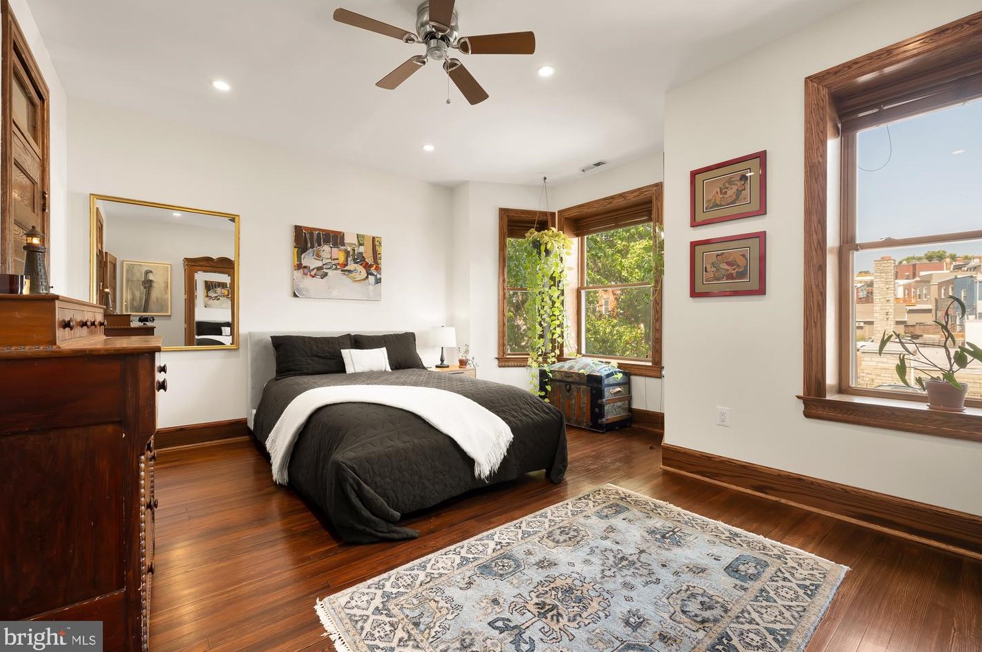 2014 Capitol St, Washington DC 20002-1328 exterior