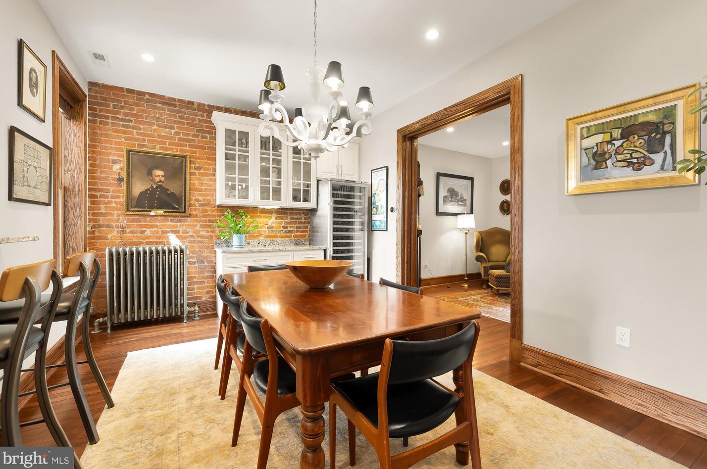 2014 Capitol St, Washington DC 20002-1328 exterior