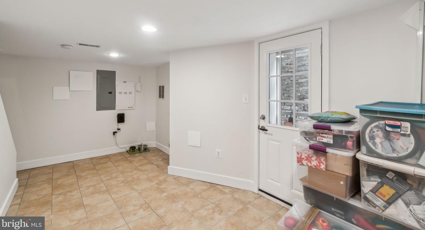 54 Randolph Pl, Washington DC  20001-1124 exterior