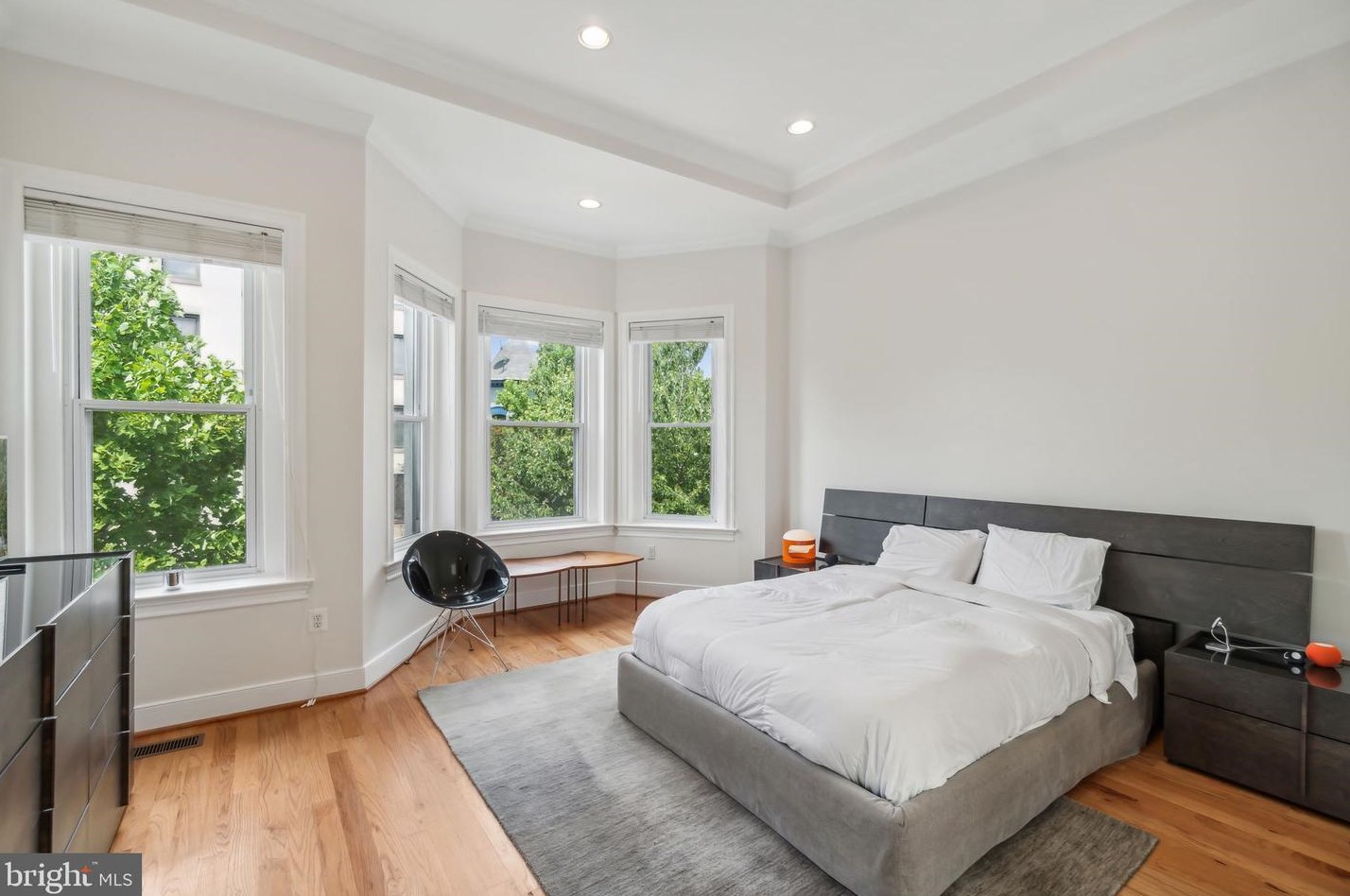 54 Randolph Pl, Washington DC  20001-1124 exterior