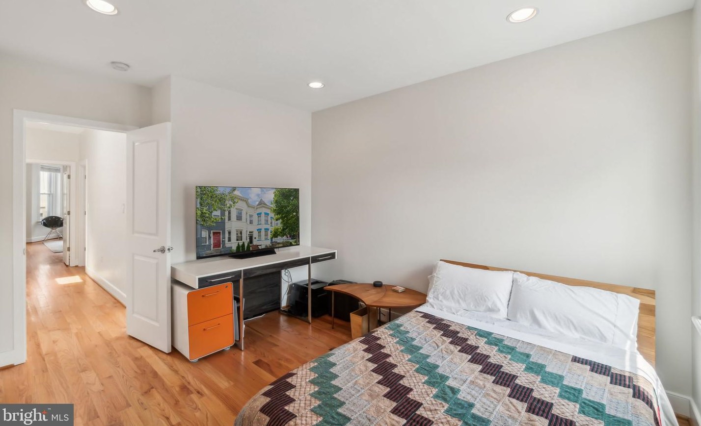 54 Randolph Pl, Washington DC  20001-1124 exterior