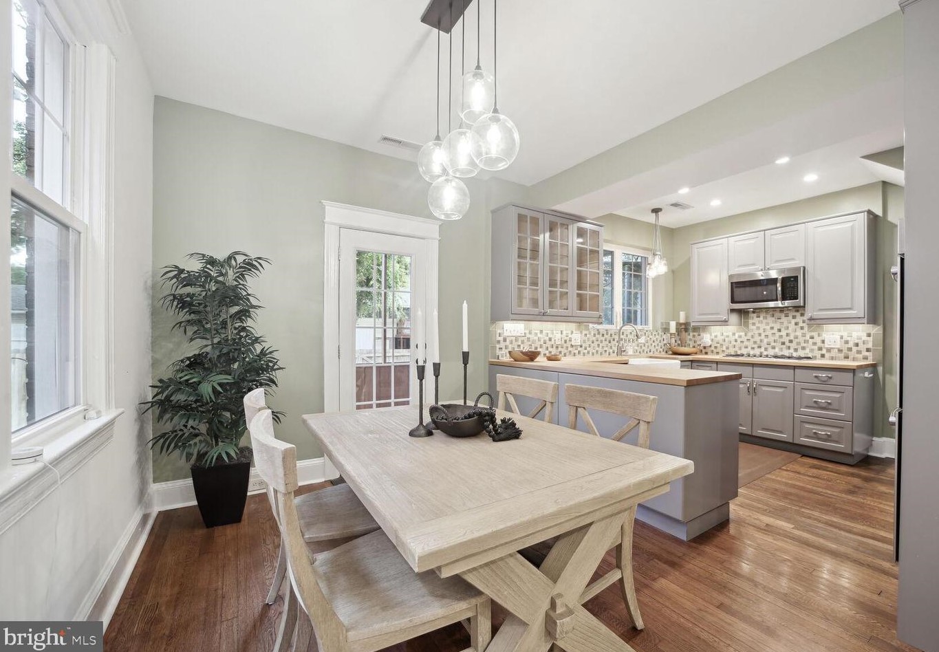 1409 Rdg Pl, Washington DC 20020-5640 exterior