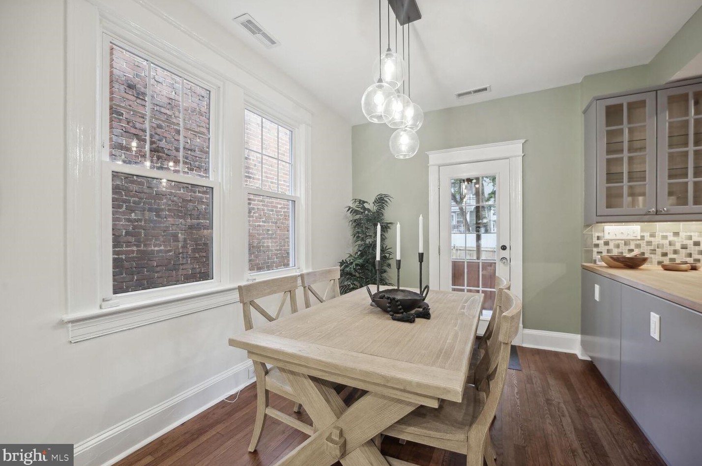 1409 Rdg Pl, Washington DC 20020-5640 exterior