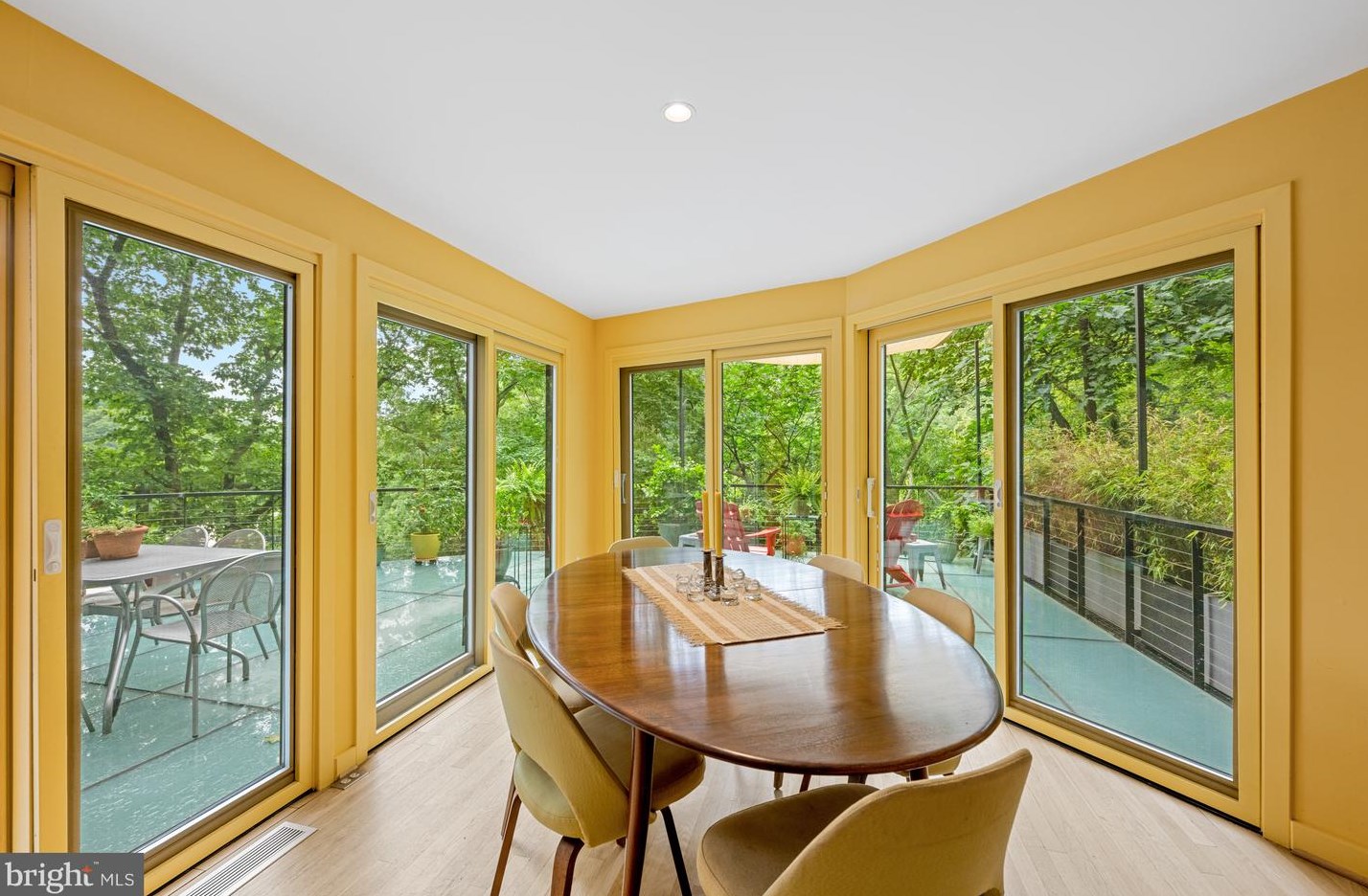 2605 Klingle Rd, Washington DC  20008-1202 exterior