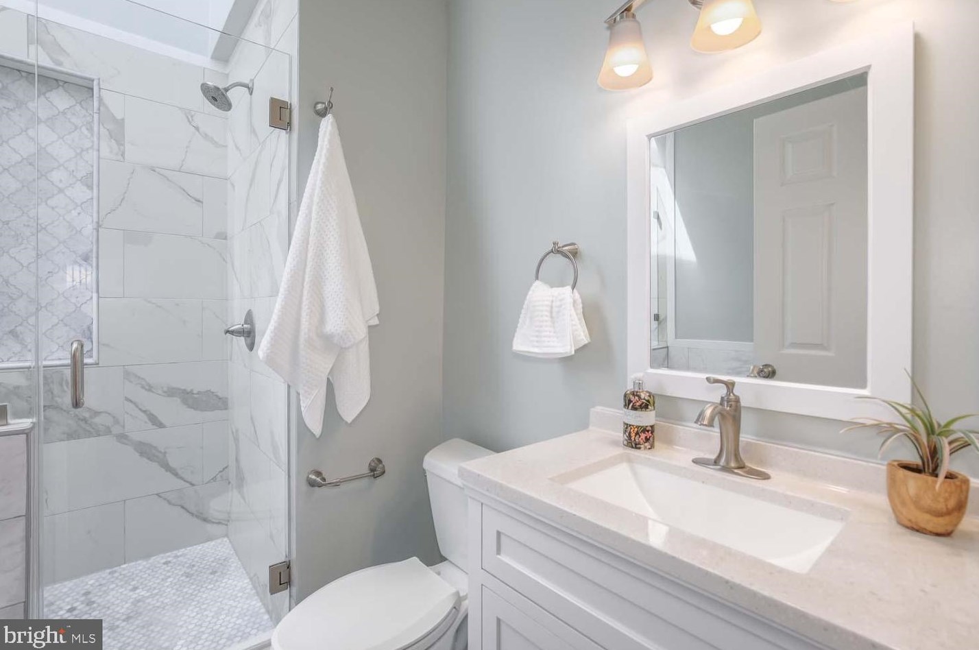 1727 F St, Washington DC  20002-4613 exterior