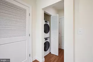 903 11th St SE, Washington, DC 20003 - Photo 29