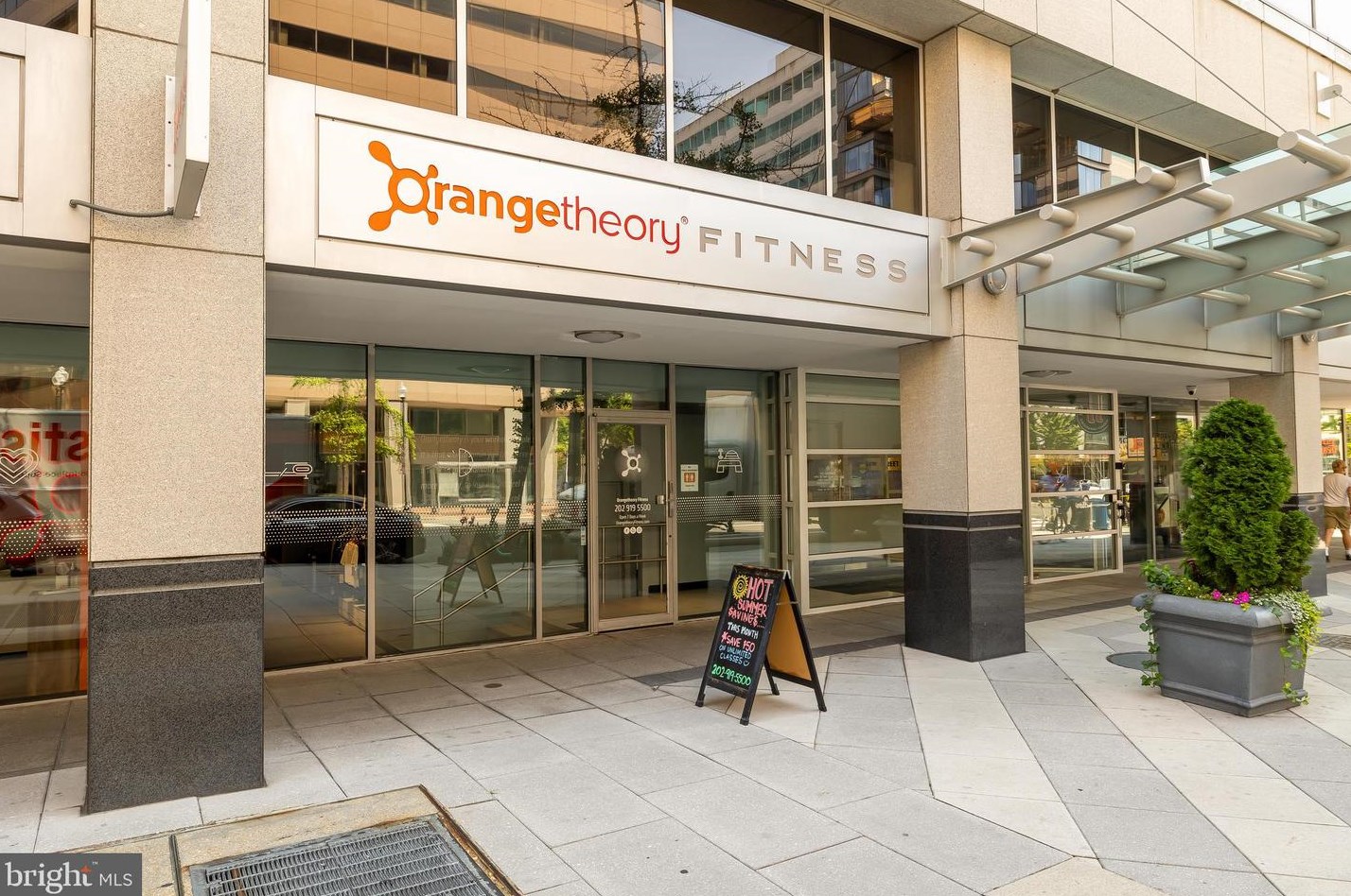 1133 14th St, Washington DC  20005-4234 exterior