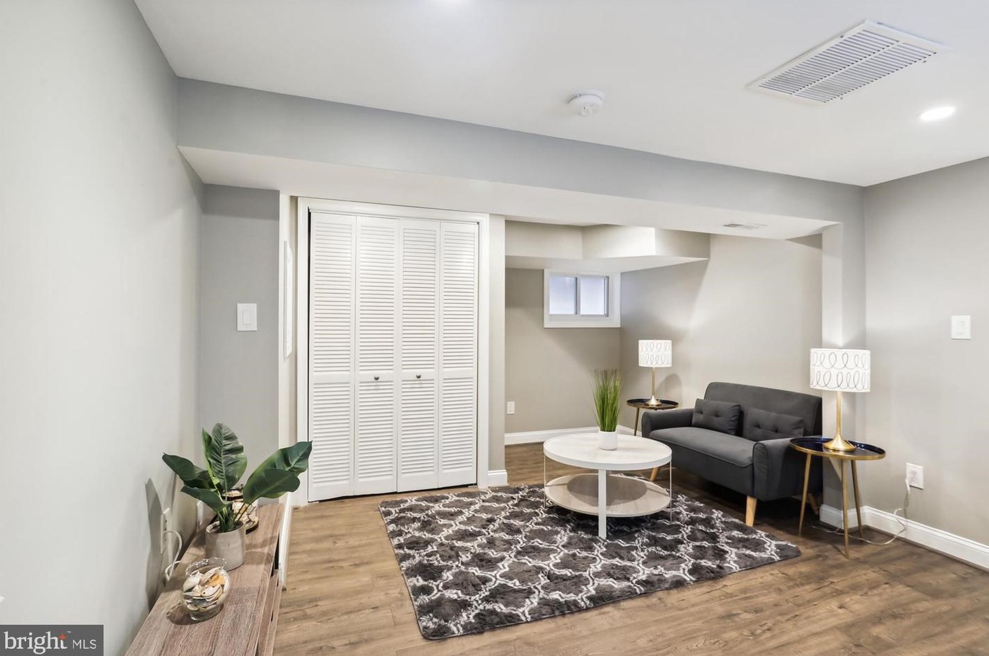 2602 30th St, Washington DC  20018-1537 exterior