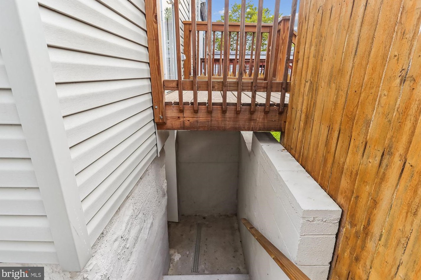 2602 30th St, Washington DC  20018-1537 exterior