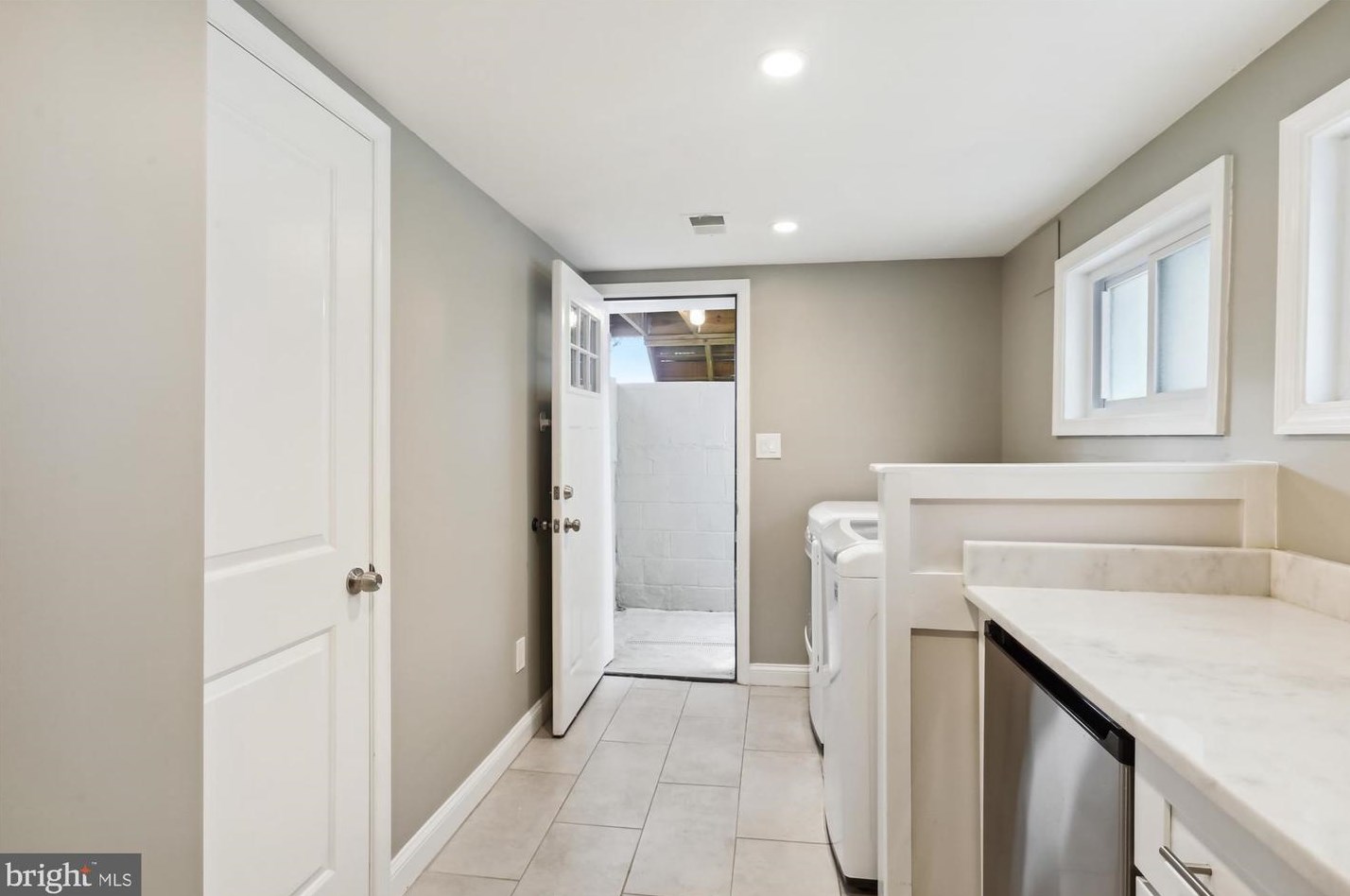 2602 30th St, Washington DC  20018-1537 exterior