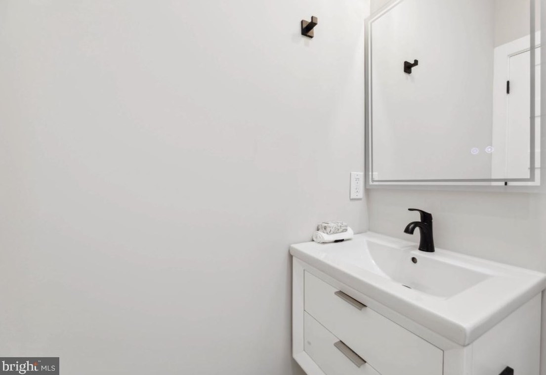 514 T St, Washington DC  20001-1997 exterior