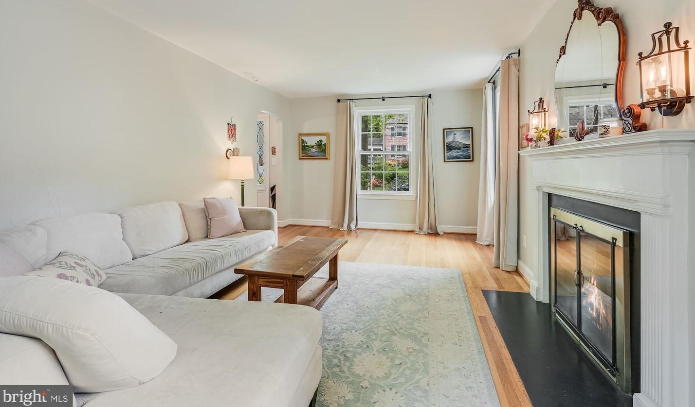 1747 Shepherd St, Washington DC  20011-5341 exterior