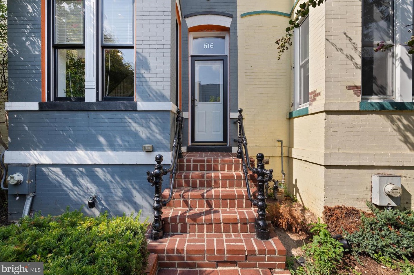516 M St, Washington DC  20001-3619 exterior