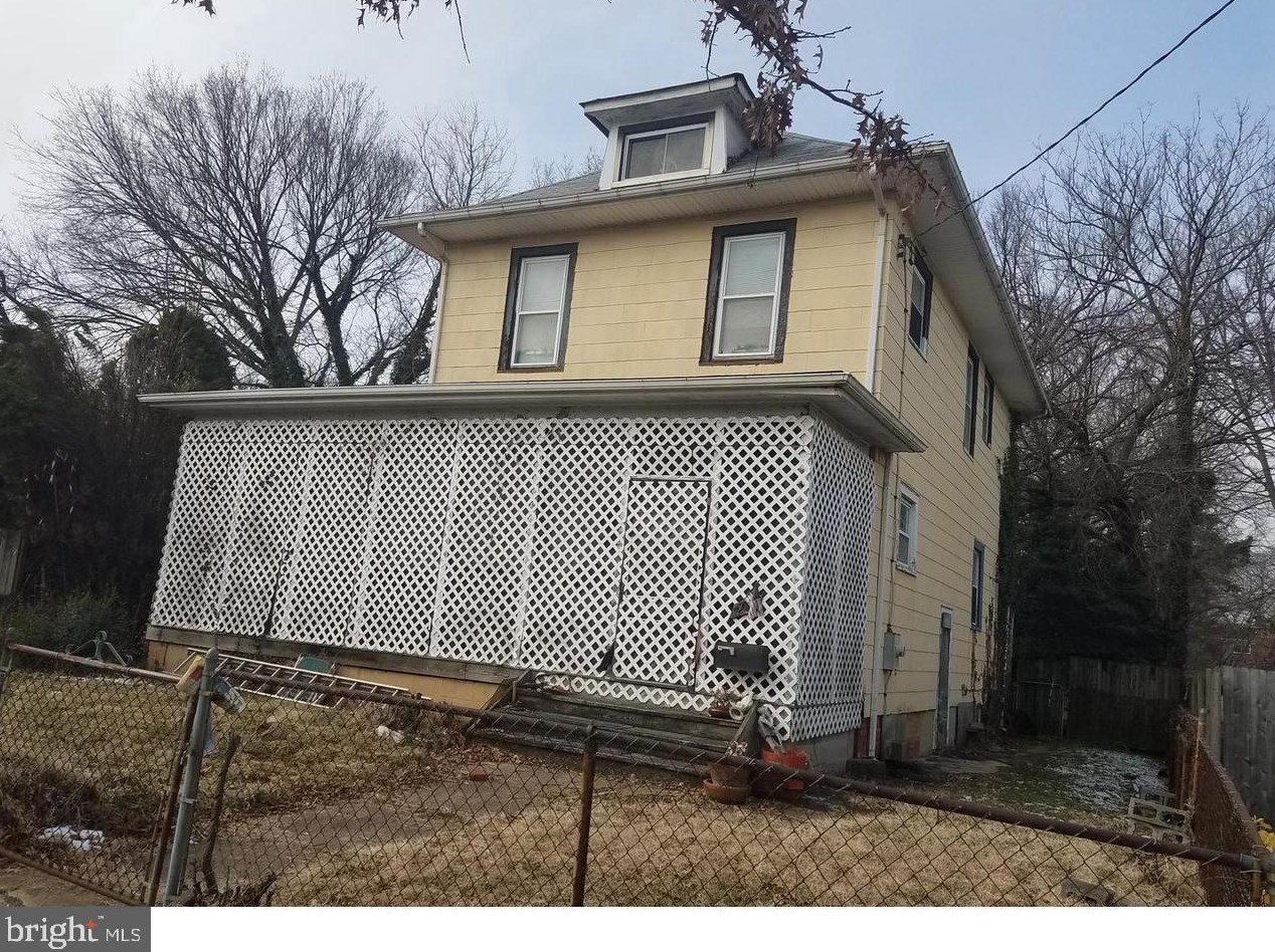 2904 16 St, Washington DC 20018-1821 exterior