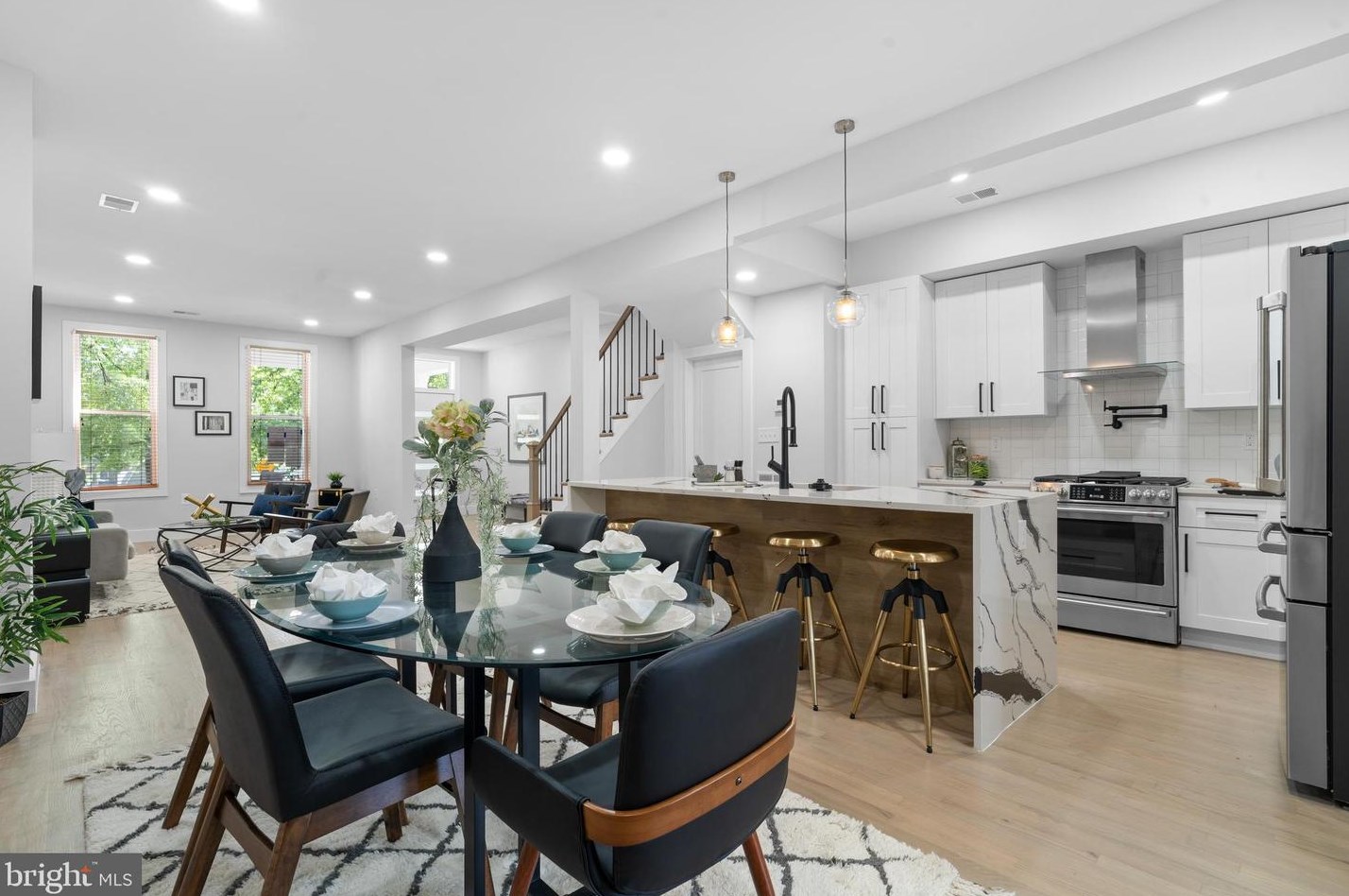 713 Princeton Pl, Washington DC 20010-1605 exterior