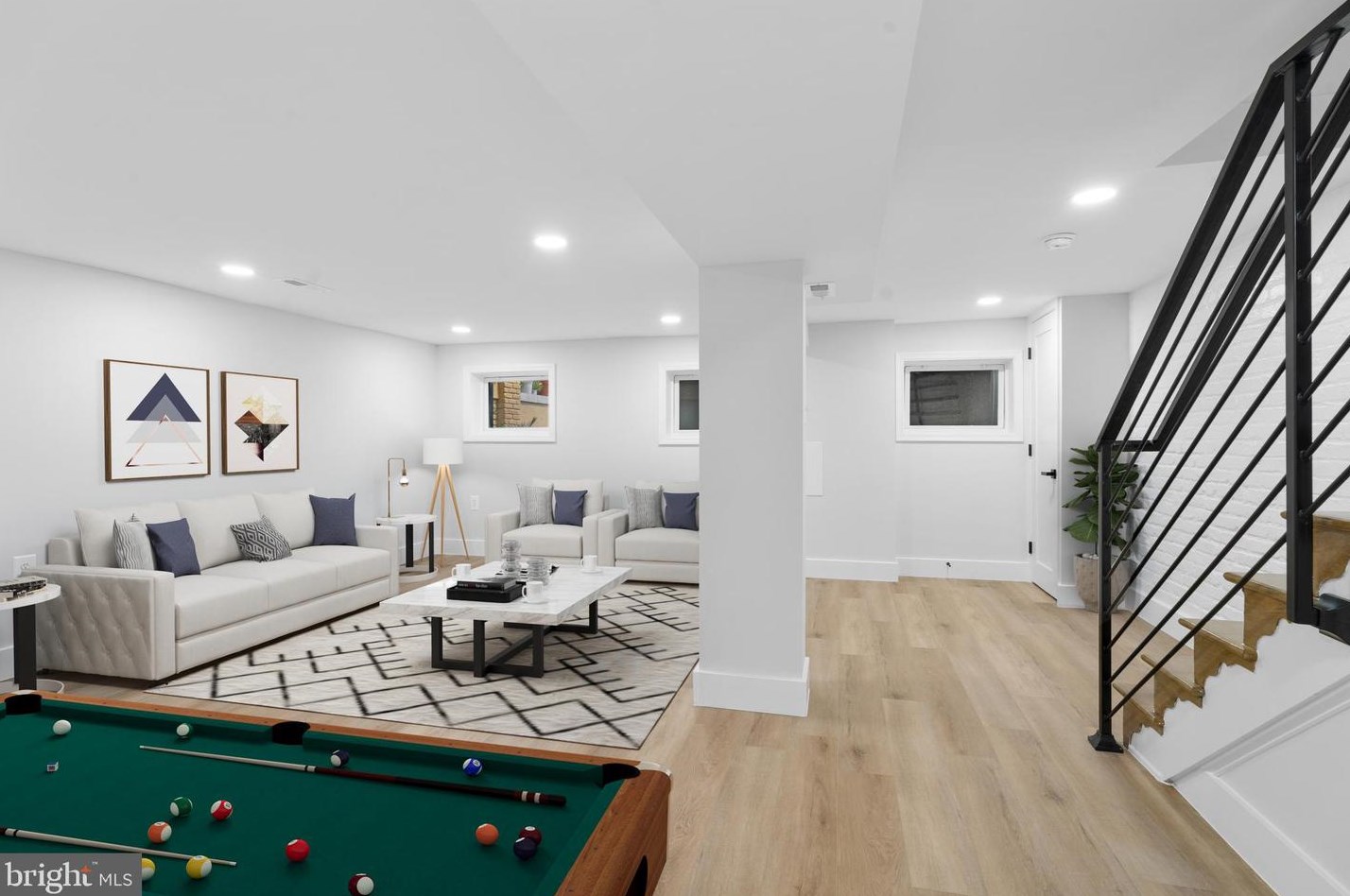 713 Princeton Pl, Washington DC 20010-1605 exterior