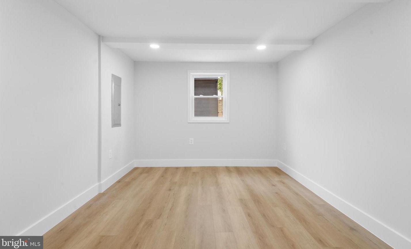 713 Princeton Pl, Washington DC 20010-1605 exterior