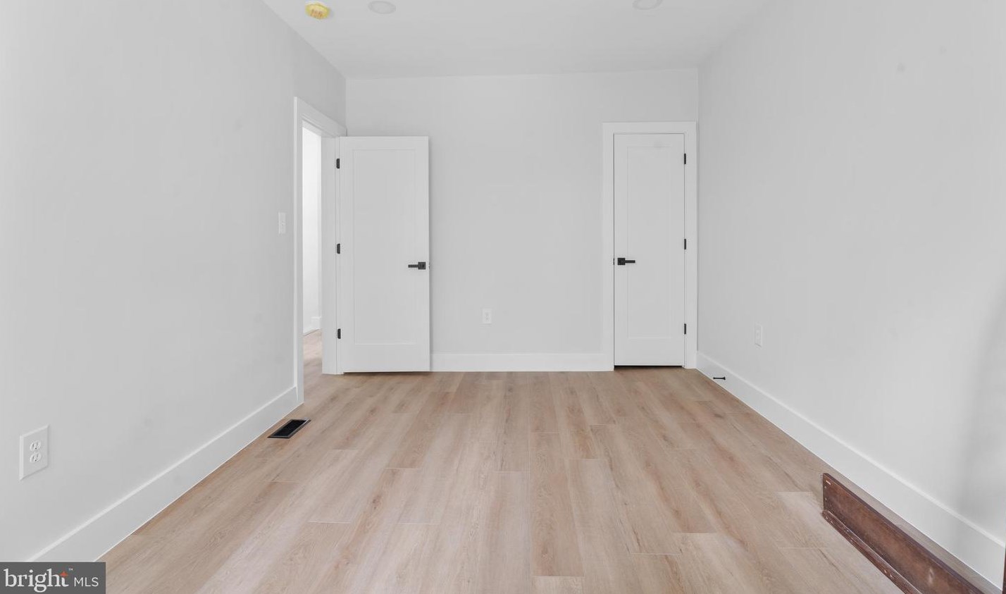 713 Princeton Pl, Washington DC 20010-1605 exterior