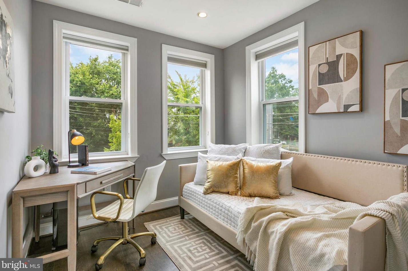 4023 New Hampshire Ave, Washington DC 20011-7921 exterior