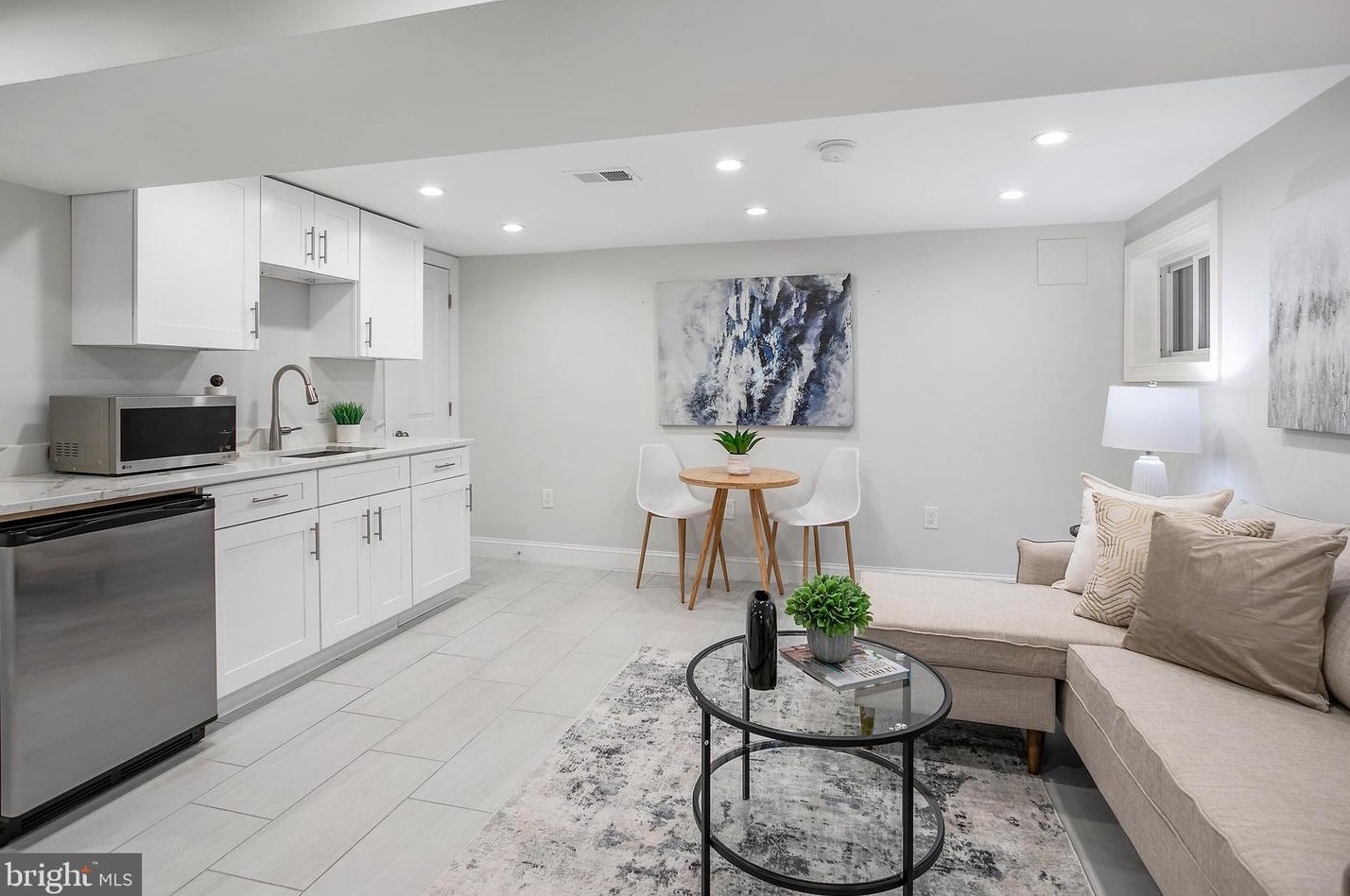 4023 New Hampshire Ave, Washington DC 20011-7921 exterior