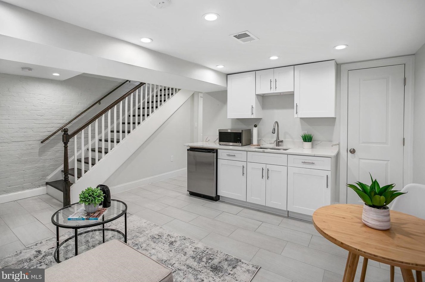 4023 New Hampshire Ave, Washington DC 20011-7921 exterior