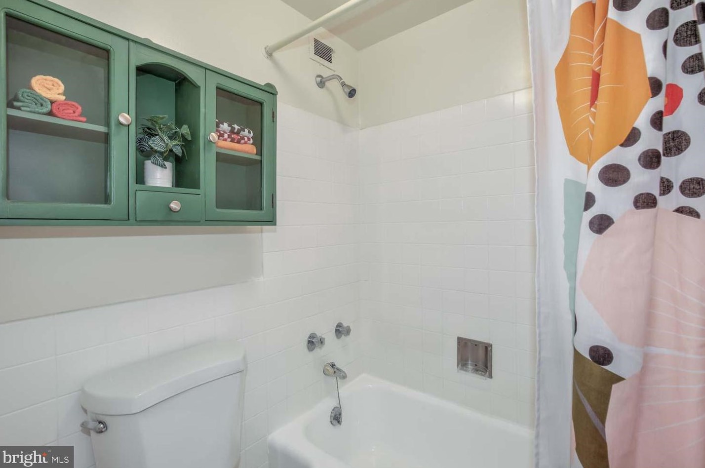 298 N St, Washington DC  20001-4610 exterior