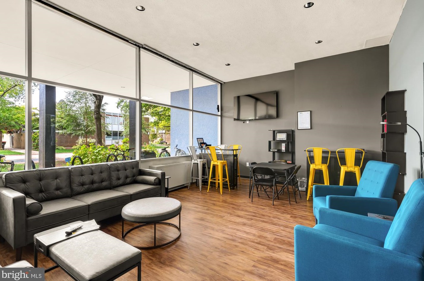 298 N St, Washington DC  20001-4610 exterior