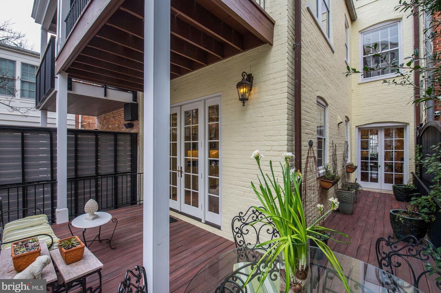 2204 Wyoming Ave, Washington DC  20008-3908 exterior