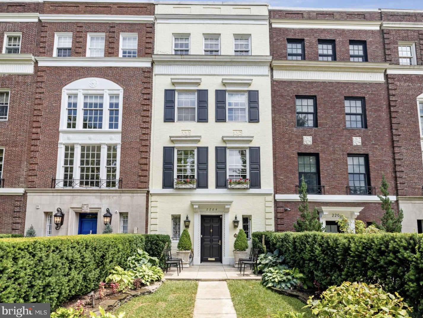 2204 Wyoming Ave, Washington DC  20008-3908 exterior