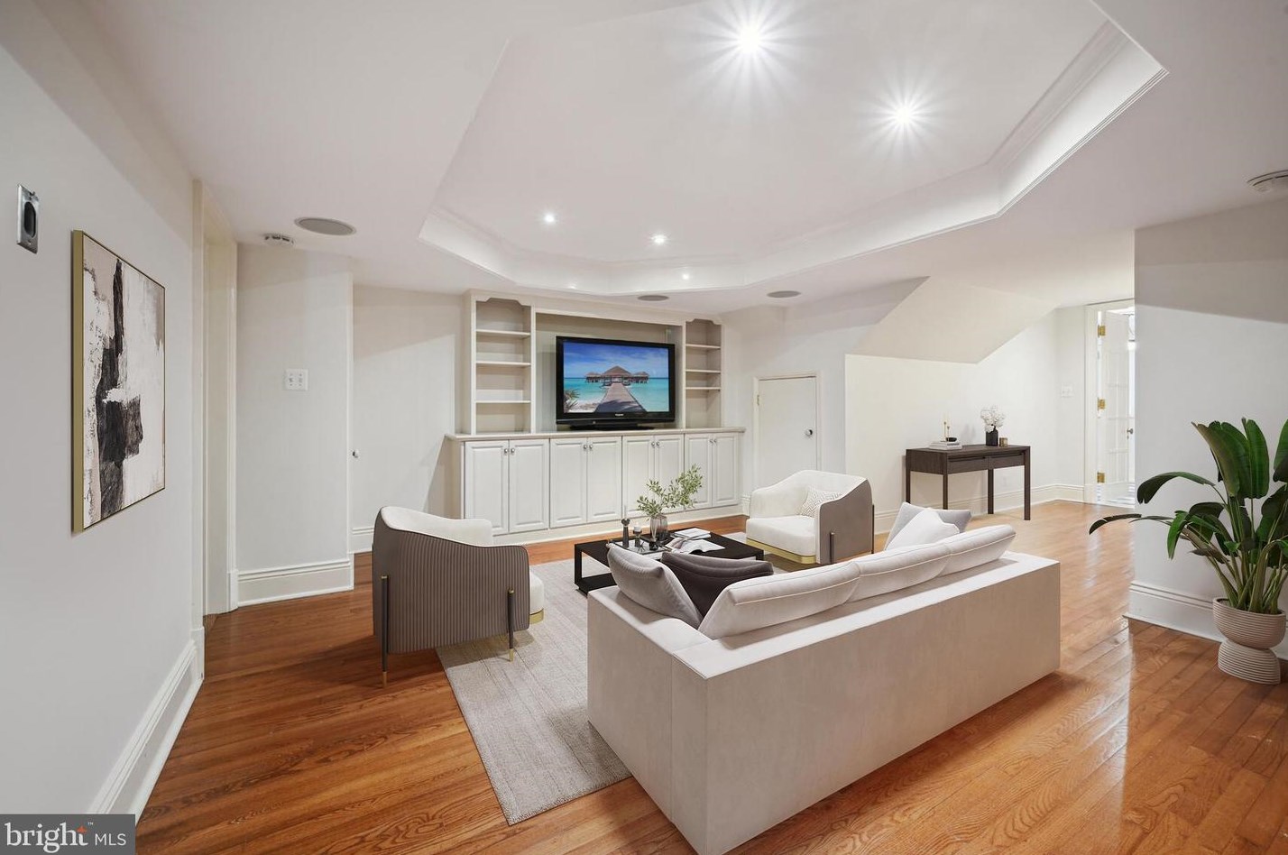 2204 Wyoming Ave, Washington DC  20008-3908 exterior