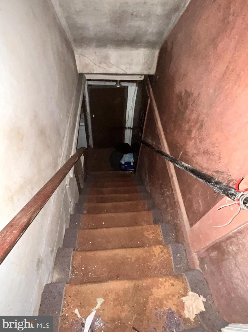 318 Eastern Ave, Washington DC  20019-2885 exterior