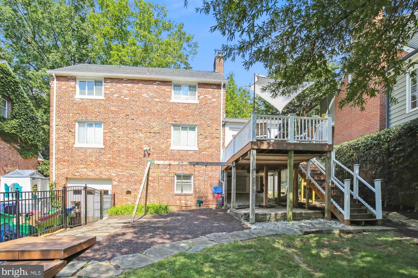 5050 Fulton St, Washington DC 20016-3447 exterior