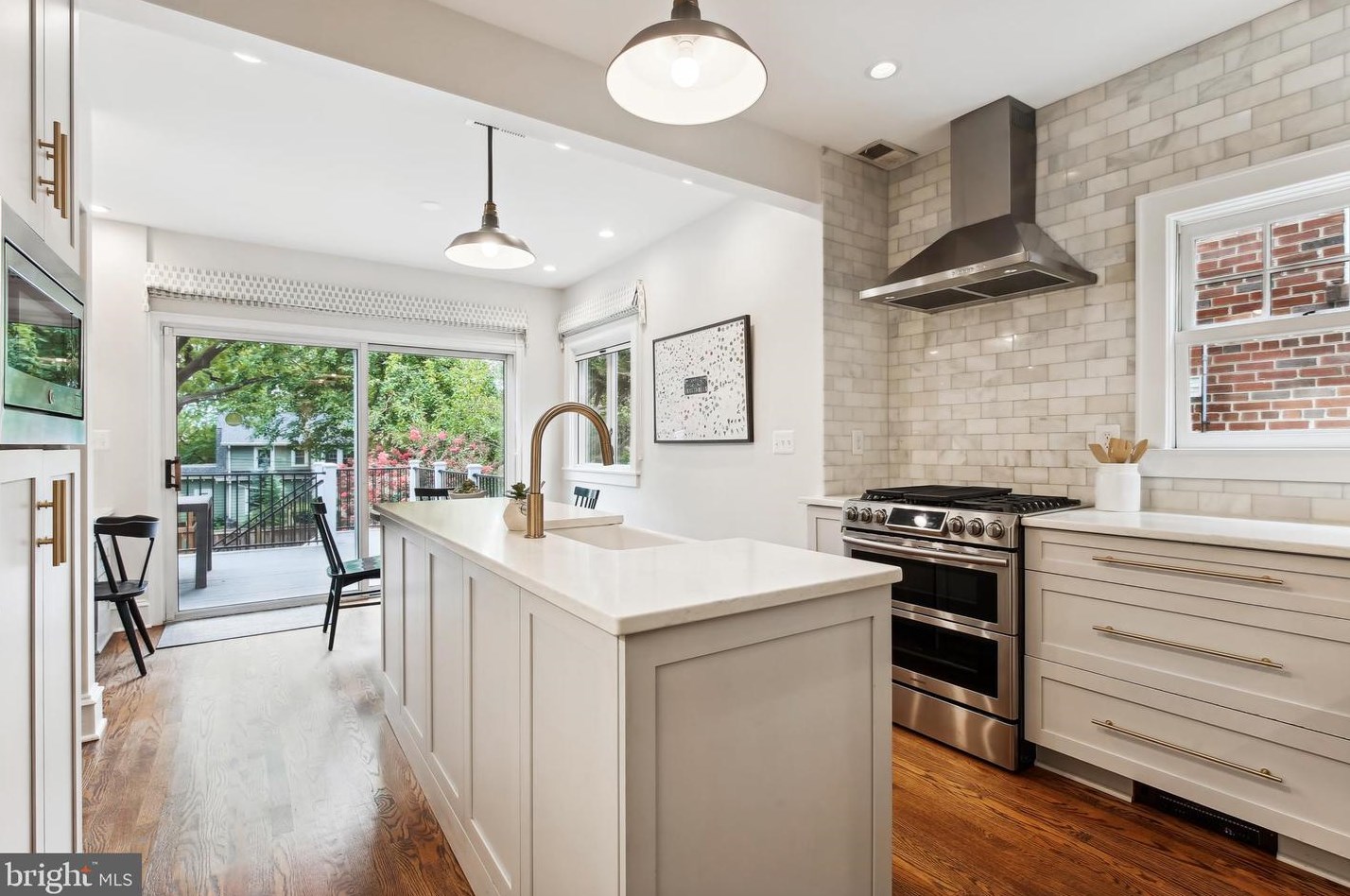 3518 Northampton St, Washington DC  20015-2552 exterior