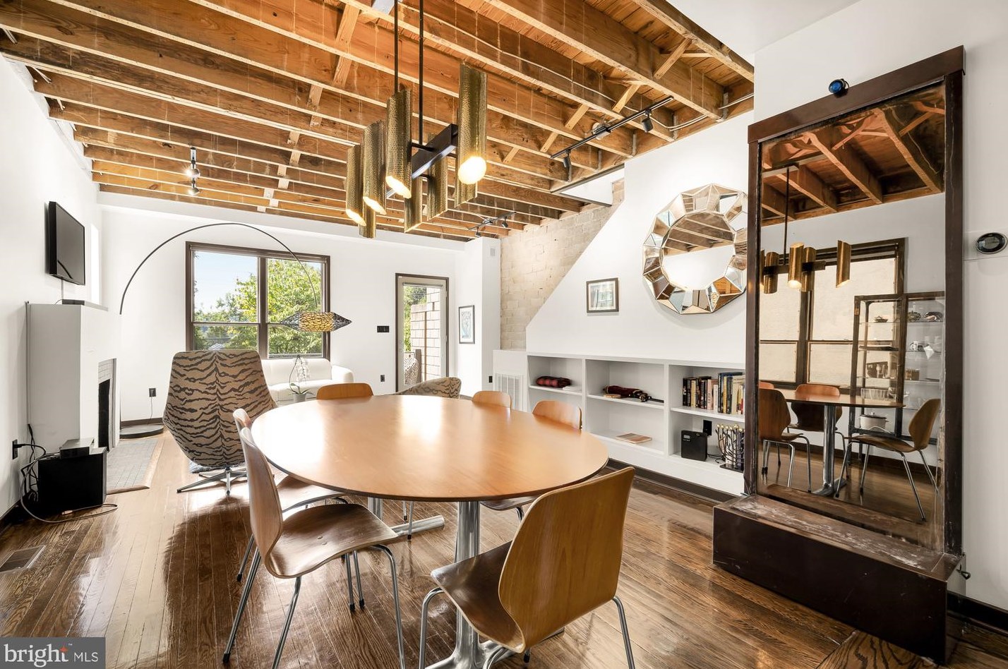 5169 Macarthur Blvd, Washington DC 20016-3315 exterior