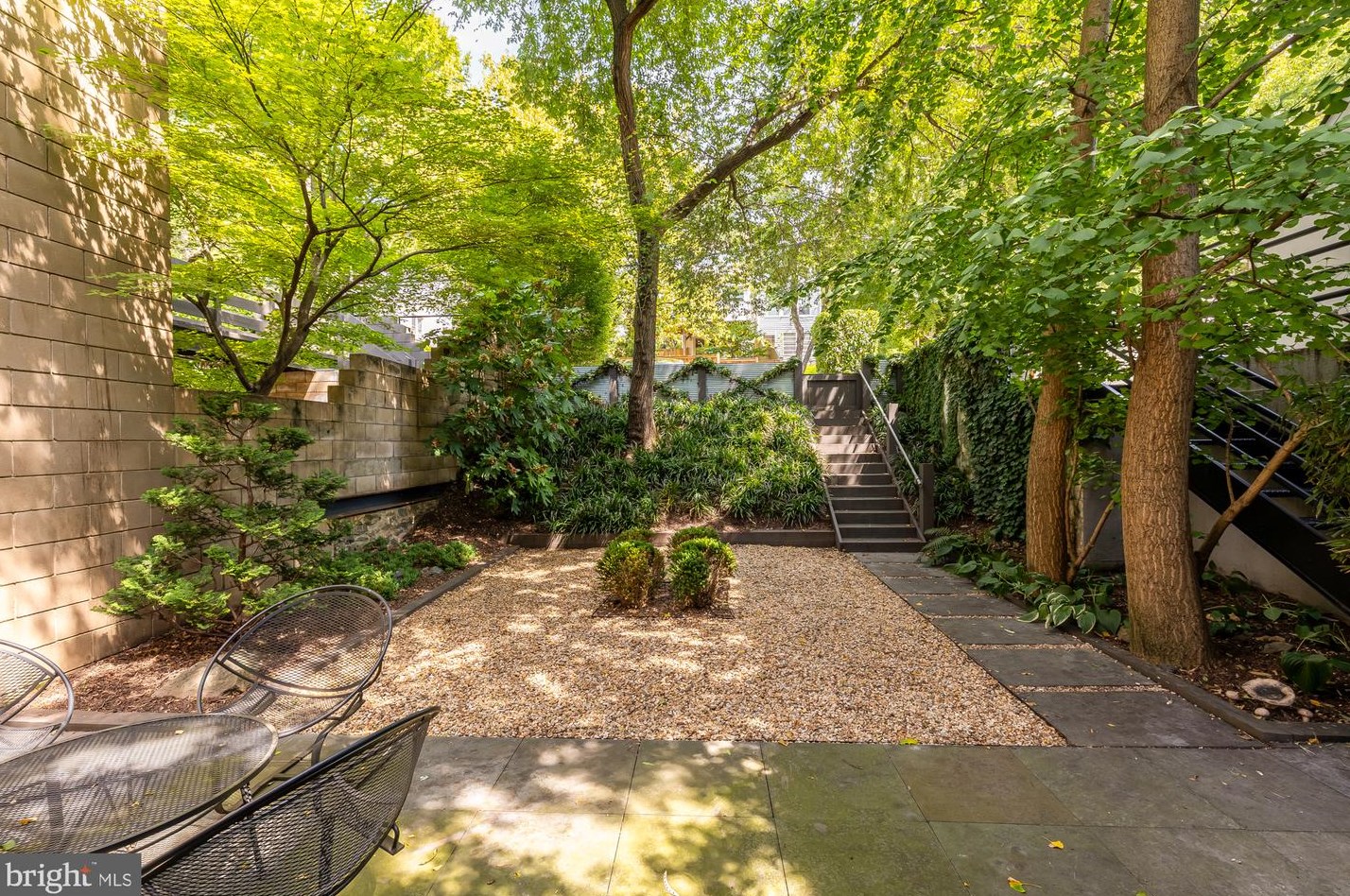 5169 Macarthur Blvd, Washington DC 20016-3315 exterior