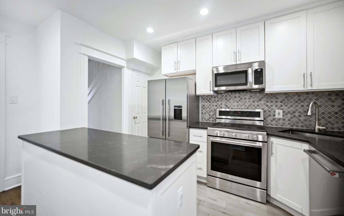 918 Evarts St, Washington DC  20018-1724 exterior