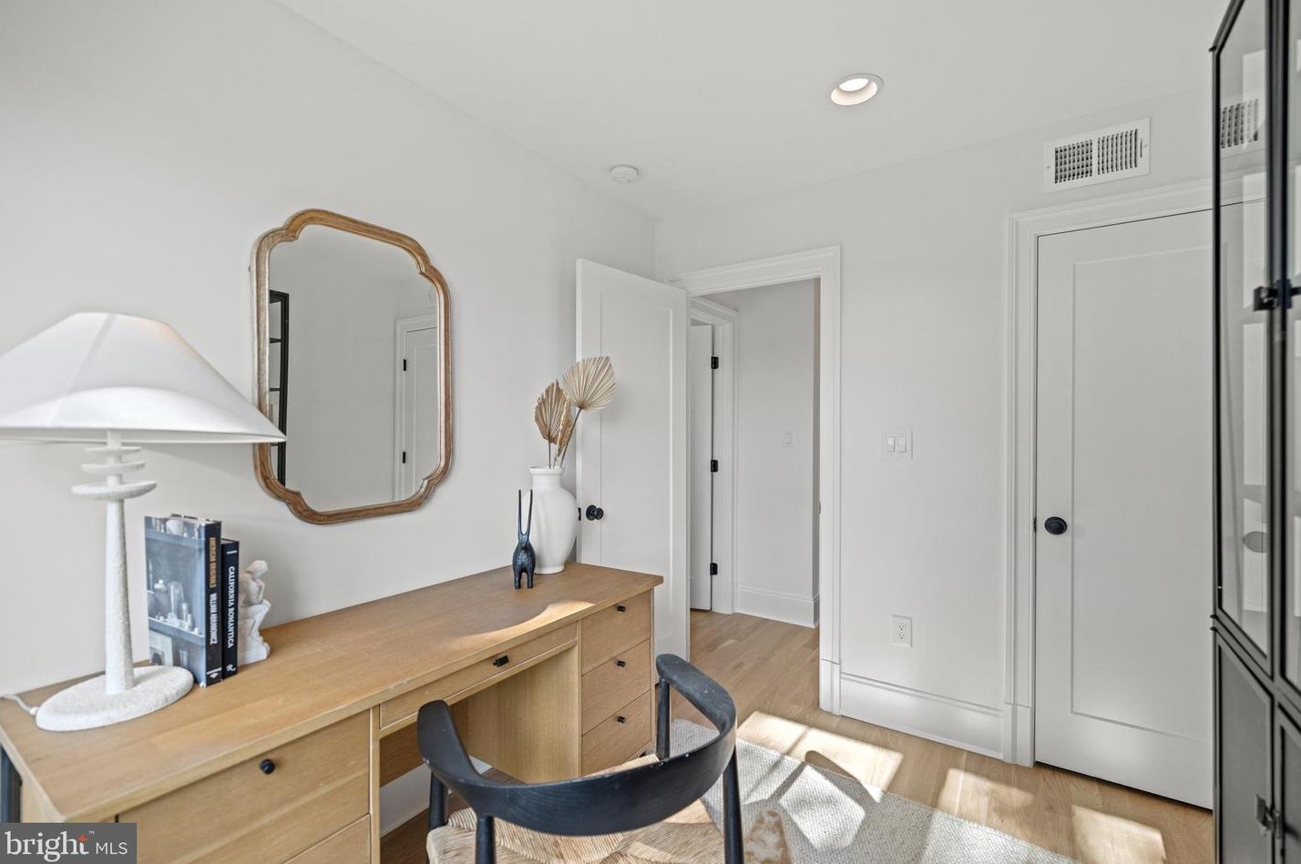 4814 Illinois Ave, Washington DC 20011-5925 exterior