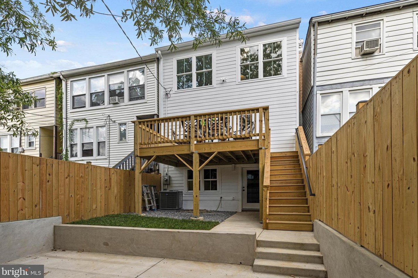 4814 Illinois Ave, Washington DC 20011-5925 exterior