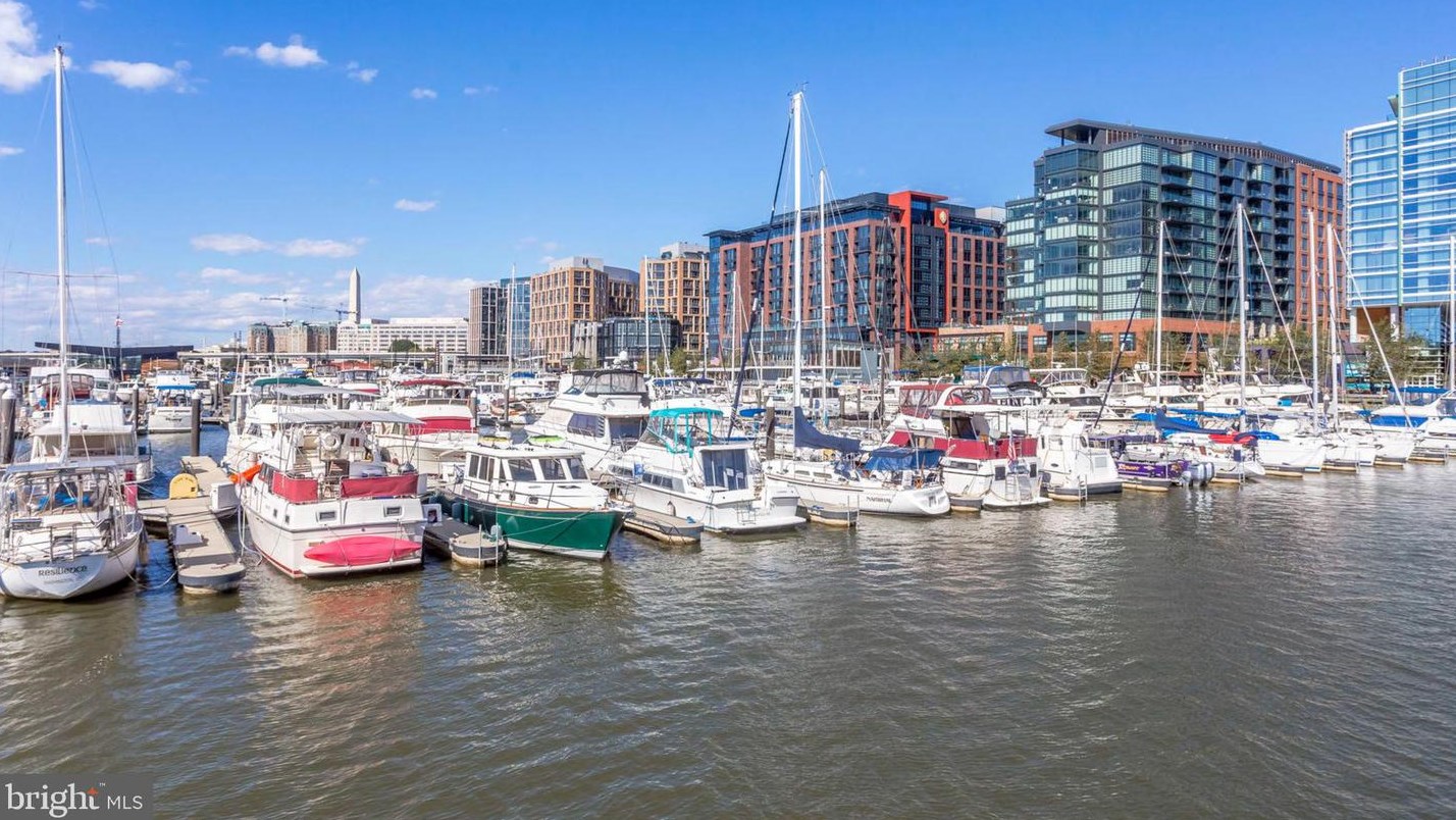 610 9, Washington DC 20024-2475 exterior