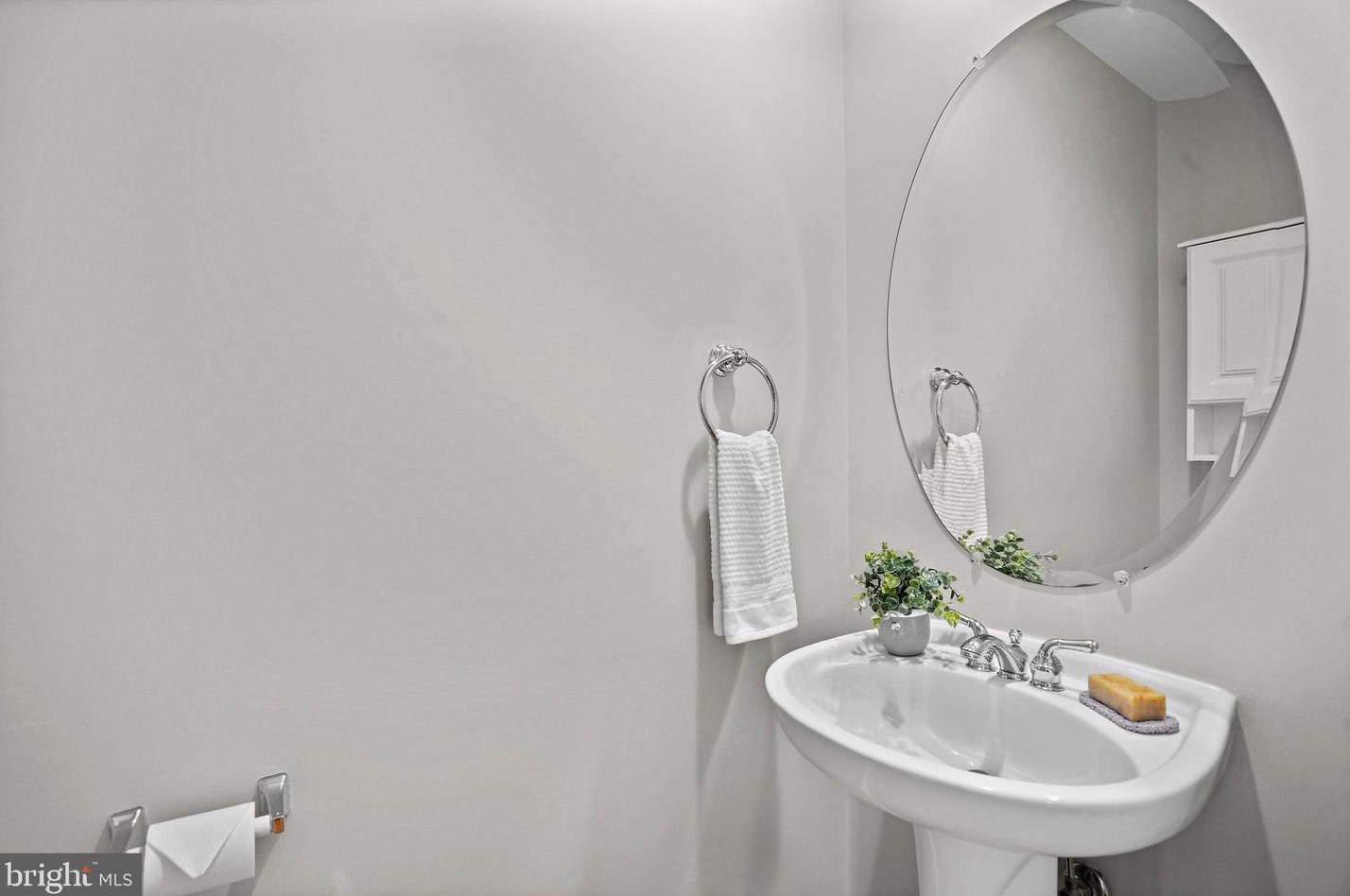 610 9, Washington DC 20024-2475 exterior