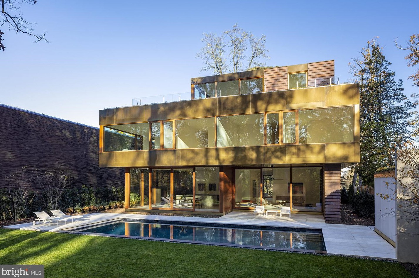 3131 Chain Brg Rd, Washington DC 20016-3301 exterior