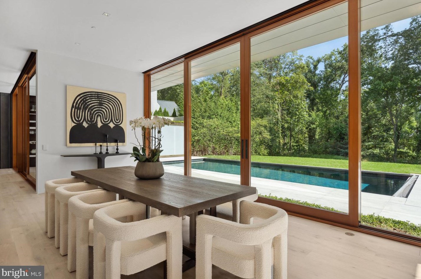 3131 Chain Brg Rd, Washington DC 20016-3301 exterior