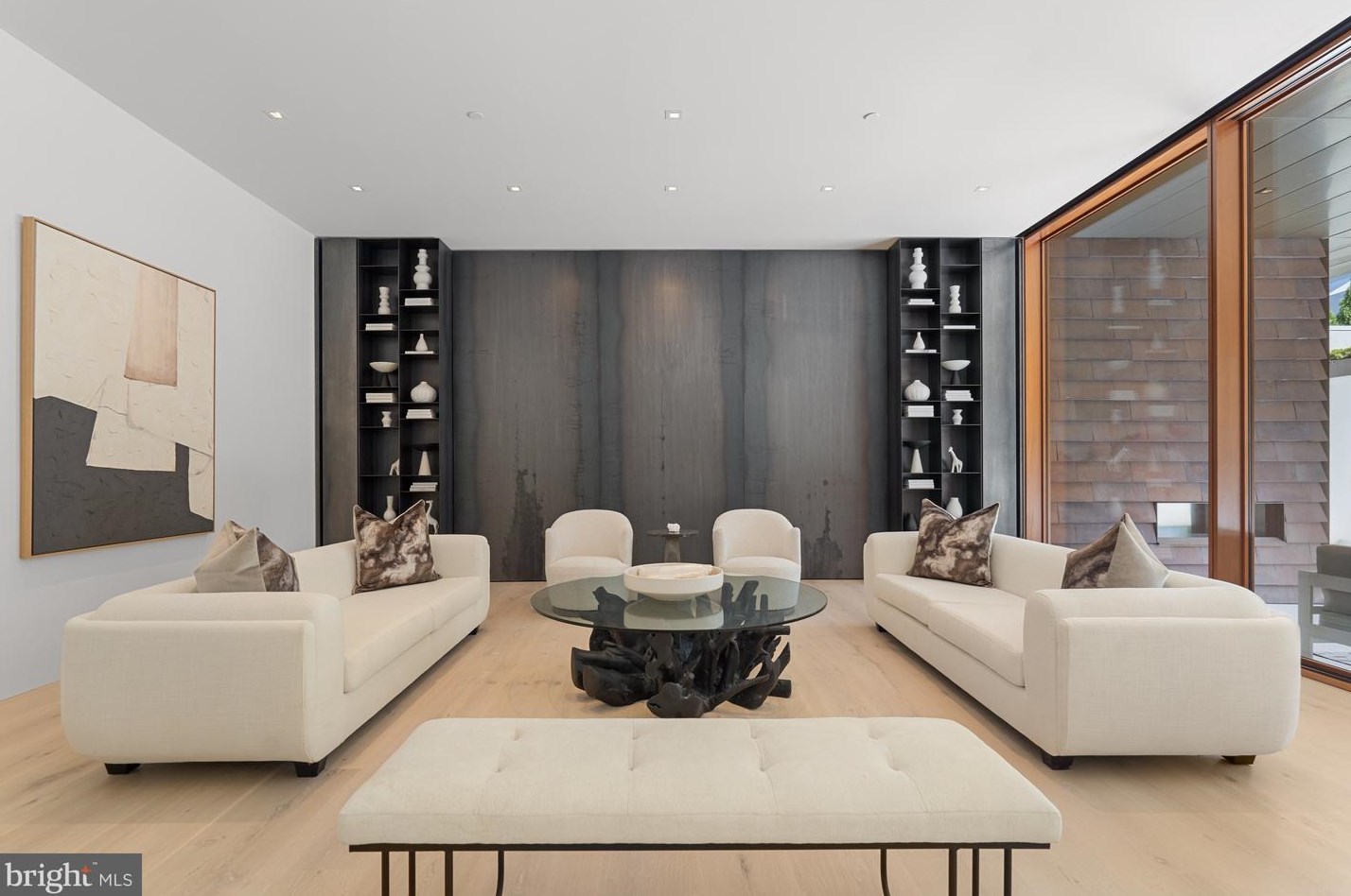 3131 Chain Brg Rd, Washington DC 20016-3301 exterior