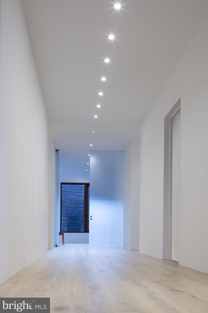 3131 Chain Brg Rd, Washington DC 20016-3301 exterior