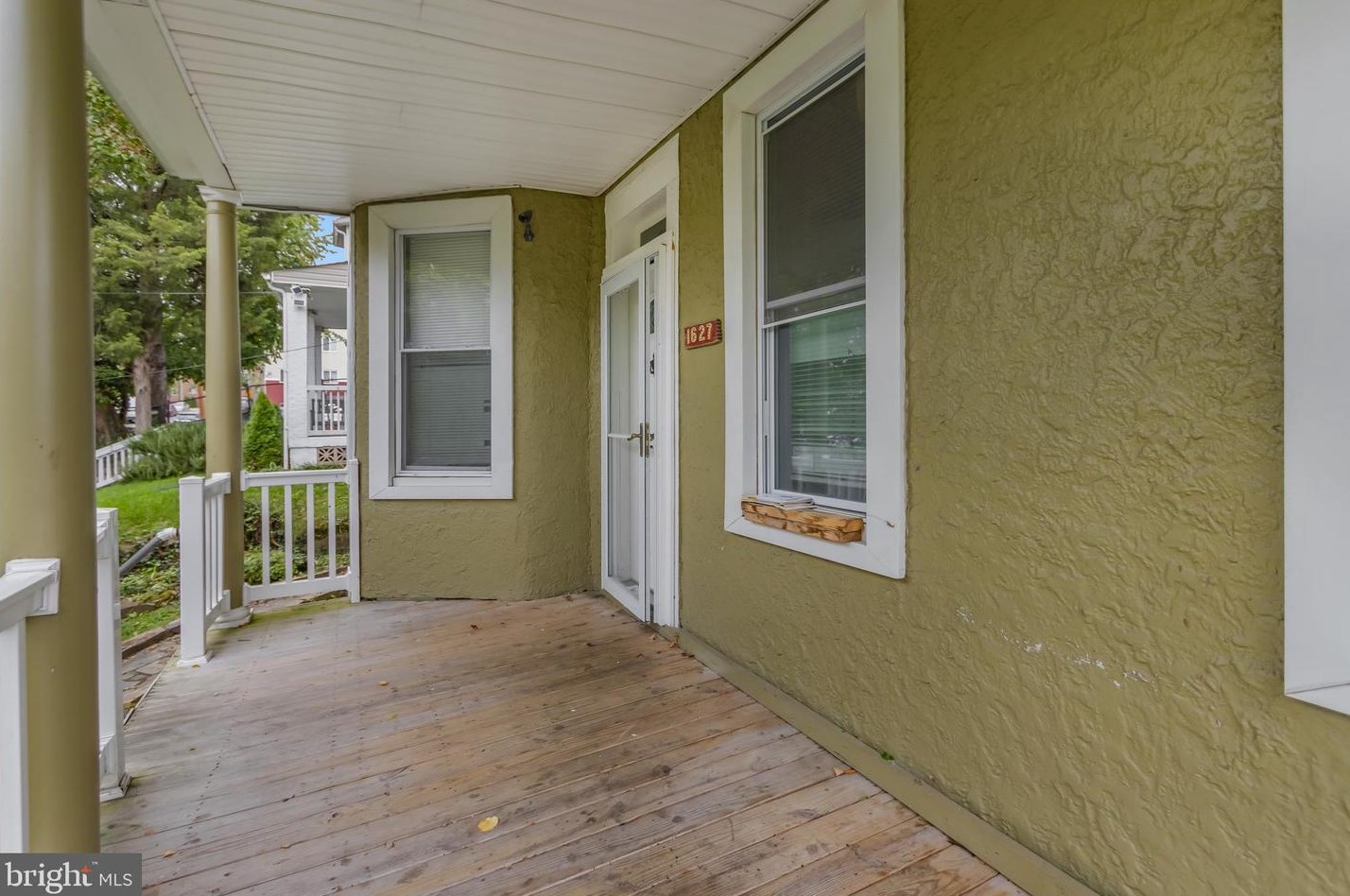 1627 W St, Washington DC  20020-5717 exterior