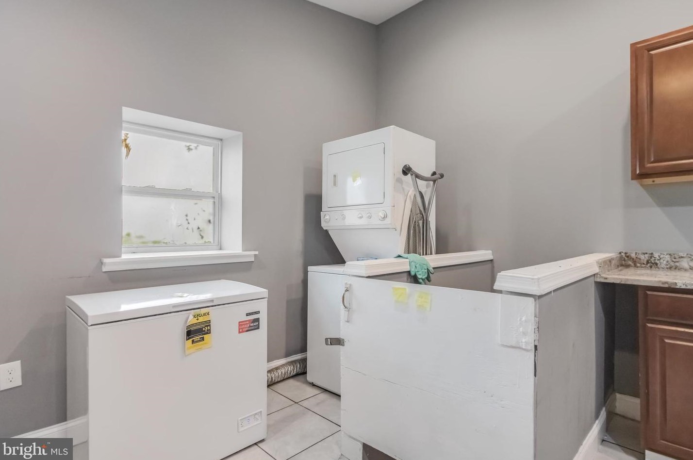 1627 W St, Washington DC  20020-5717 exterior