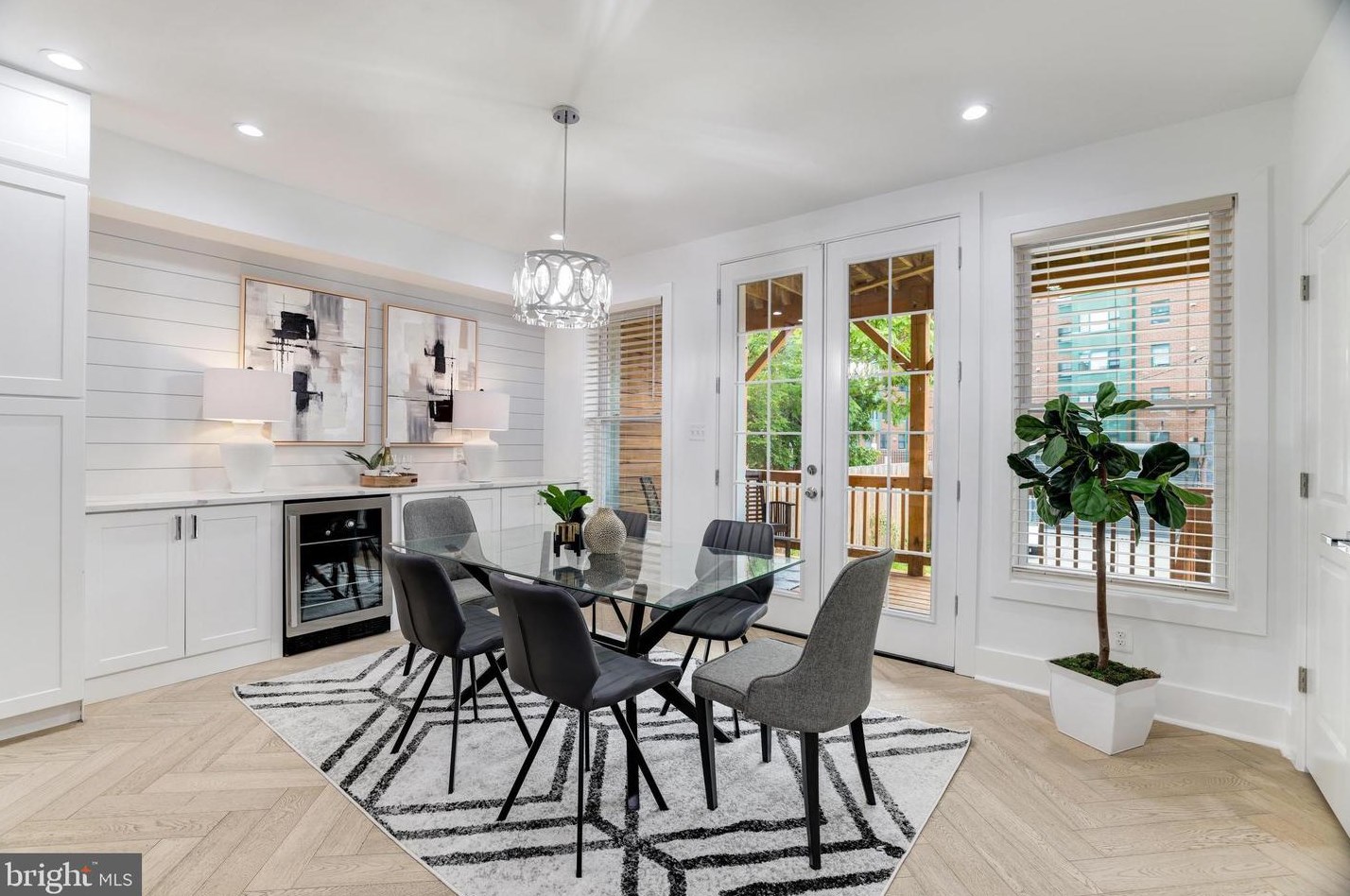 34 New York Ave, Washington DC  20001-1257 exterior